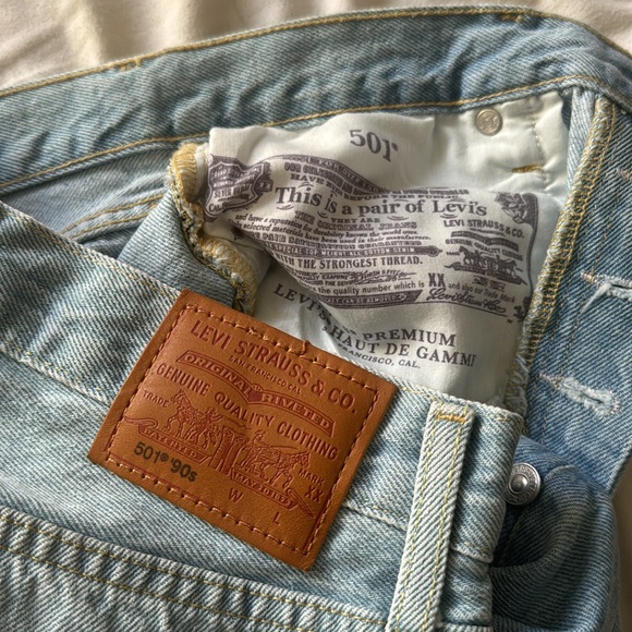 Levi’s - Picture 4 of 4